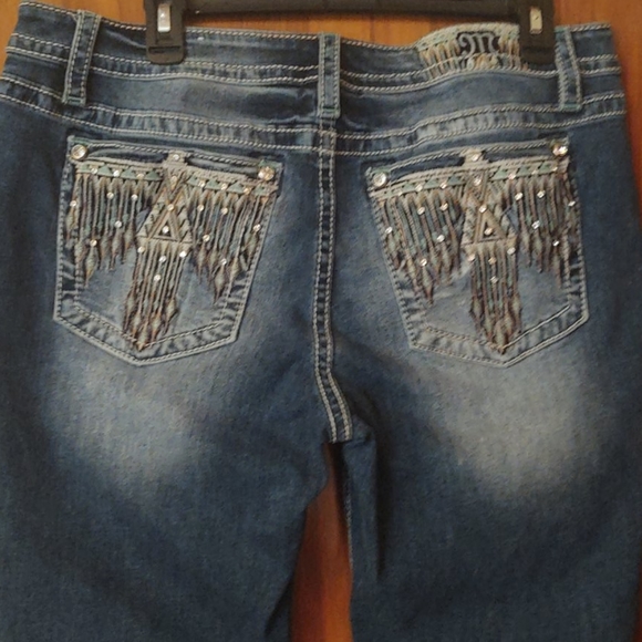 Miss Me Denim - Miss Me boot cut w/rare, bling pocket design